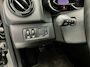 Renault Clio 0.9 TCe Limited Navigatie / Lichtmetalen velgen / NL auto / Armsteun / Dealer onderhouden / Airco / Parkeersensoren achter