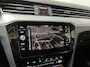 Volkswagen Passat Variant 1.4 TSI PHEV GTE Business / AUTOMAAT/ PANO/ ELEKTR. TREKHAAK/ MASSAGE/ NAVI/ APP-CONNECT/ STUUR-STOELVERWARM./ ADAPT-CRUISE/ 19'' LMV/ CAMERA
