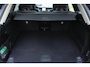 Volvo XC60 T8 Plug-in hybrid AWD Ultimate Dark | Stuurverwarming | Stoelverwarming | Apple Carplay | Trekhaak | Panoramadak | Lederen bekleding | Achterbank verwarmd | 360 graden camera |