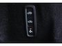 Volvo XC60 T8 Plug-in hybrid AWD Ultimate Dark | Stuurverwarming | Stoelverwarming | Apple Carplay | Trekhaak | Panoramadak | Lederen bekleding | Achterbank verwarmd | 360 graden camera |