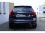 Volvo XC60 T8 Plug-in hybrid AWD Ultimate Dark | Stuurverwarming | Stoelverwarming | Apple Carplay | Trekhaak | Panoramadak | Lederen bekleding | Achterbank verwarmd | 360 graden camera |