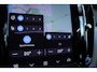 Volvo XC60 T8 Plug-in hybrid AWD Ultimate Dark | Stuurverwarming | Stoelverwarming | Apple Carplay | Trekhaak | Panoramadak | Lederen bekleding | Achterbank verwarmd | 360 graden camera |