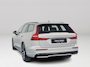 Volvo V60 T6 Plug-in hybrid AWD Plus Dark | SOH 100% | 360° camera | Harman Kardon | Stoel- en stuurverwarming | Trekhaak