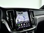 Volvo V60 T6 Plug-in hybrid AWD Plus Dark | SOH 100% | 360° camera | Harman Kardon | Stoel- en stuurverwarming | Trekhaak