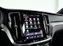 Volvo V60 T6 Plug-in hybrid AWD Plus Dark | SOH 100% | 360° camera | Harman Kardon | Stoel- en stuurverwarming | Trekhaak