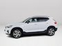Volvo XC40 B4 Plus Dark | Parkeercamera | Harman Kardon | Stoel- en stuurverwarming | Trekhaak