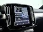 Volvo XC40 B4 Plus Dark | Parkeercamera | Harman Kardon | Stoel- en stuurverwarming | Trekhaak