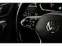 Volkswagen Tiguan 1.4 eHybrid 245 pk R-Line 6-DSG | 'App-Connect' draadloze smartphone integratie | Achteruitrijcamera | Matrix-LED-koplamp incl. Grootlichtassistent met adaptieve lichtverdeling (ALH)