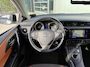 Toyota Auris Touring Sports 1.8 Hybrid Executive Go Automaat | Navigatie | Cruise | Stoelverwarming | Keyless |