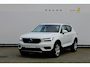 Volvo XC40 T3 163PK Automaat Business Pro Navigatie / Trekhaak / Adaptieve Cruise Control / 18" lichtmetalen velgen / Climare Control