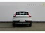 Volvo XC40 T3 163PK Automaat Business Pro Navigatie / Trekhaak / Adaptieve Cruise Control / 18" lichtmetalen velgen / Climare Control