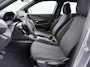 Peugeot 2008 SUV Style 100pk | Navigatie via Apple Carplay en Android auto | Automatische Airco | Parkeersensoren achter | Cruise control