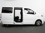 Toyota ProAce Electric Luxury L2 8persoons PERSONENBUS 8p SOH 89% Navigatie Parkeersensoren Cruise Control Stoelverwarming Climate Control LM Velgen