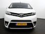 Toyota ProAce Electric Luxury L2 8persoons PERSONENBUS 8p SOH 89% Navigatie Parkeersensoren Cruise Control Stoelverwarming Climate Control LM Velgen