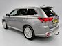 Mitsubishi Outlander 2.4 PHEV Intense+ Schuifdak - Leder - Stoel en Stuurverw - Camera - Navi - Keyless - Trekhaak