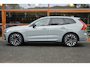Volvo XC60 T8 Hybride AWD Ultra Dark Executive | Luchtvering | Massage | Stoelventilatie | Head-Up | 360° Camera | Panoramadak |