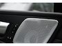 Volvo XC60 T8 Hybride AWD Ultra Dark Executive | Luchtvering | Massage | Stoelventilatie | Head-Up | 360° Camera | Panoramadak |