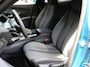 Peugeot 2008 Allure 100pk Navigatie via Apple Carplay en Android Auto | Parkeersensoren voor en achter | Cruise control | Automatische airco | Lichtmetalen velgen