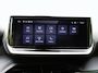 Peugeot 2008 Allure 100pk Navigatie via Apple Carplay en Android Auto | Parkeersensoren voor en achter | Cruise control | Automatische airco | Lichtmetalen velgen