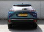 Peugeot 2008 Allure 100pk Navigatie via Apple Carplay en Android Auto | Parkeersensoren voor en achter | Cruise control | Automatische airco | Lichtmetalen velgen