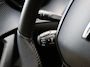 Peugeot 2008 Allure 100pk Navigatie via Apple Carplay en Android Auto | Parkeersensoren voor en achter | Cruise control | Automatische airco | Lichtmetalen velgen