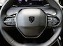 Peugeot 2008 Allure 100pk Navigatie via Apple Carplay en Android Auto | Parkeersensoren voor en achter | Cruise control | Automatische airco | Lichtmetalen velgen