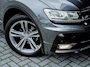 Volkswagen Tiguan 1.5 TSI ACT R-Line | 360 Camera | Adaptieve Cruise Control | Apple Carplay | Android Auto | Stoelverwarming | 19'' Lichtmetalen Velgen |