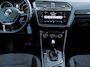 Volkswagen Tiguan 1.5 TSI ACT R-Line | 360 Camera | Adaptieve Cruise Control | Apple Carplay | Android Auto | Stoelverwarming | 19'' Lichtmetalen Velgen |