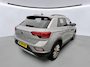 Volkswagen T-Roc 1.5 TSI 150pk Life DSG Automaat / Navigatie / LM 17 inch / LED / Camera / Park Assist / Afn. Trekhaak / Dig cockpit Pro