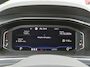Volkswagen T-Roc 1.5 TSI 150pk Life DSG Automaat / Navigatie / LM 17 inch / LED / Camera / Park Assist / Afn. Trekhaak / Dig cockpit Pro