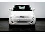 Fiat 500e Icon 42 kWh Lichtmetalen velgen | Apple CarPlay/Android Auto | Cruise Controle | Climate Controle | Automatische airconditioning | Handrem elektrisch | Infotainment-systeem: UConnect met DAB+ Radio-ontvangst (Touchscreen 10,25")