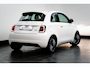 Fiat 500e Icon 42 kWh Lichtmetalen velgen | Apple CarPlay/Android Auto | Cruise Controle | Climate Controle | Automatische airconditioning | Handrem elektrisch | Infotainment-systeem: UConnect met DAB+ Radio-ontvangst (Touchscreen 10,25")
