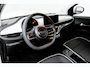 Fiat 500e Icon 42 kWh Lichtmetalen velgen | Apple CarPlay/Android Auto | Cruise Controle | Climate Controle | Automatische airconditioning | Handrem elektrisch | Infotainment-systeem: UConnect met DAB+ Radio-ontvangst (Touchscreen 10,25")