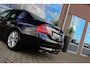 BMW 3-Serie 318i Edition Exclusive | Origineel NL | 3e eigenaar | M-sportstuur | Sportstoelen | Cruise control | Individual dakhemel antraciet | Boordcomputer | Mistlamp | 17 inch