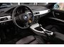 BMW 3-Serie 318i Edition Exclusive | Origineel NL | 3e eigenaar | M-sportstuur | Sportstoelen | Cruise control | Individual dakhemel antraciet | Boordcomputer | Mistlamp | 17 inch