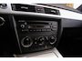 BMW 3-Serie 318i Edition Exclusive | Origineel NL | 3e eigenaar | M-sportstuur | Sportstoelen | Cruise control | Individual dakhemel antraciet | Boordcomputer | Mistlamp | 17 inch