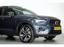 Volvo XC40 B4 197PK Plus Dark | 360 | Pixel Led | Trekhaak | Panoramadak | Getint Glas
