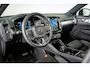 Volvo XC40 B4 197PK Plus Dark | 360 | Pixel Led | Trekhaak | Panoramadak | Getint Glas