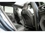 Volvo XC40 B4 197PK Plus Dark | 360 | Pixel Led | Trekhaak | Panoramadak | Getint Glas