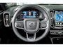 Volvo XC40 B4 197PK Plus Dark | 360 | Pixel Led | Trekhaak | Panoramadak | Getint Glas