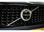 Volvo XC40 B4 197PK Plus Dark | 360 | Pixel Led | Trekhaak | Panoramadak | Getint Glas