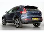 Volvo XC40 B4 197PK Plus Dark | 360 | Pixel Led | Trekhaak | Panoramadak | Getint Glas