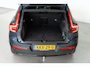 Volvo XC40 B4 197PK Plus Dark | 360 | Pixel Led | Trekhaak | Panoramadak | Getint Glas