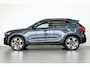 Volvo XC40 B4 197PK Plus Dark | 360 | Pixel Led | Trekhaak | Panoramadak | Getint Glas