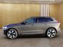Volvo XC60 2.0 T6 Plug-in hybrid AWD Ultra Dark | Trekhaak | Harman Kardon | Stoel + Stuur Verwarming | Panoramadak | 360 Camera |