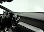 Volvo XC60 T6 Plug-in hybrid AWD Plus Dark | Panoramadak | Parkeercamera | Stoel- en Stuurverwarming