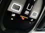 Volvo XC60 T6 Plug-in hybrid AWD Plus Dark | Panoramadak | Parkeercamera | Stoel- en Stuurverwarming