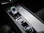 Volvo XC60 2.0 R-Design 398PK AWD Long Range | Pano | H&K | Orrefors | Leder | Memory | Carplay - Android | Keyless | 360 | Trekhaak | Led | Adaptive Cruise | Stoelverwarming voor & achter | Stuurwielverwarming | Digital Dash | Dodehoek Detectie