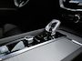 Volvo XC60 2.0 R-Design 398PK AWD Long Range | Pano | H&K | Orrefors | Leder | Memory | Carplay - Android | Keyless | 360 | Trekhaak | Led | Adaptive Cruise | Stoelverwarming voor & achter | Stuurwielverwarming | Digital Dash | Dodehoek Detectie