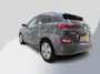 Hyundai Kona Electric EV Fashion 64 kWh | SOH 98,9 % | Warmtepomp | Navigatie | VERWACHT! |